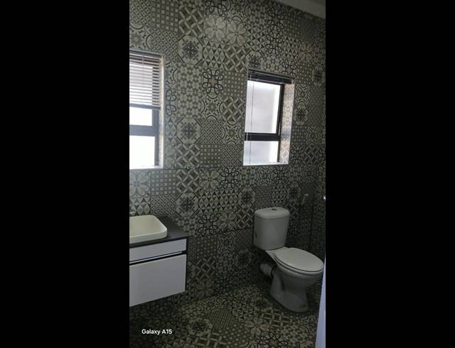 OFFICE PROPERTY TO RENT IN FLAMWOOD